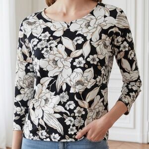 JM Collection Women’s Jacquard Black White Floral Blouse Size Medium EUC